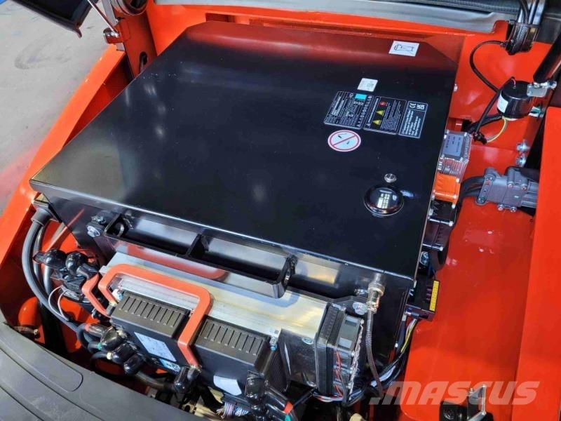 EP EFL303 205 HC Električni viličari