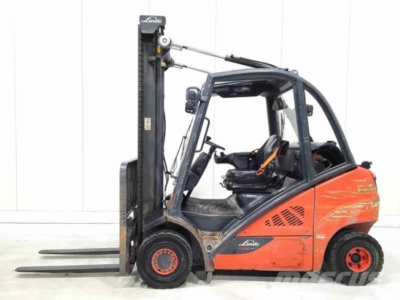 Linde H25T-02 Plinski viličari