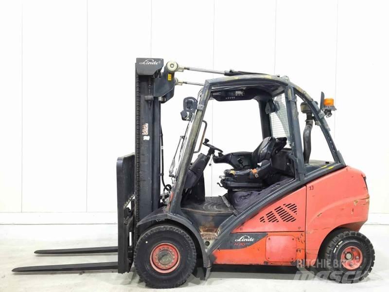 Linde H30D-02 Dizelski viličari