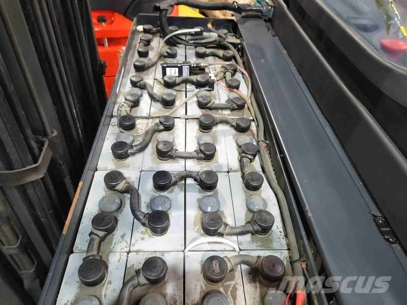 Linde R14-01 Viličari sa pomičnim stupom