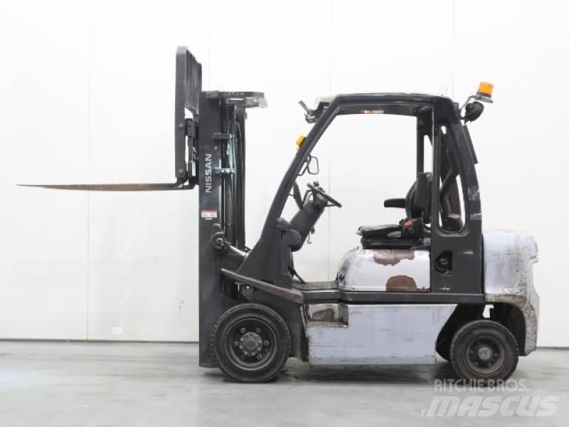 Nissan Y1D2A25Q Dizelski viličari