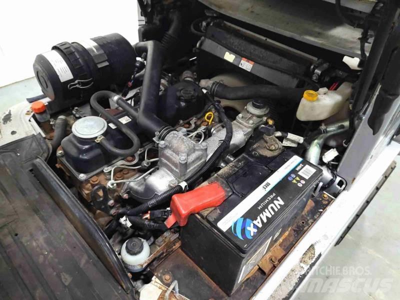 Nissan YG1D2A32H Dizelski viličari