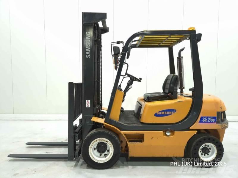 Samsung SF25D Dizelski viličari