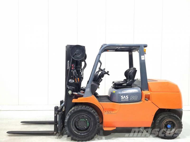 Toyota 42-7FD45 Dizelski viličari