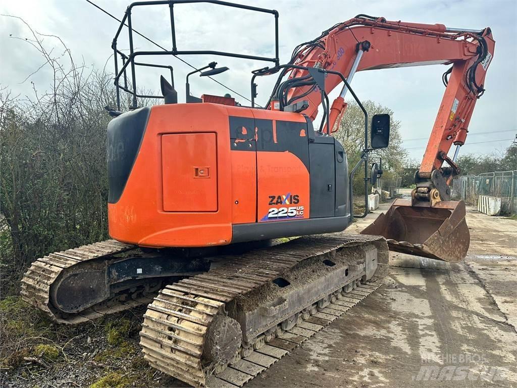 Hitachi ZX225USLC-6 Bageri gusjeničari
