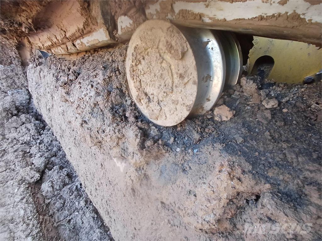 Komatsu D65PX-17 Buldožeri gusjeničari