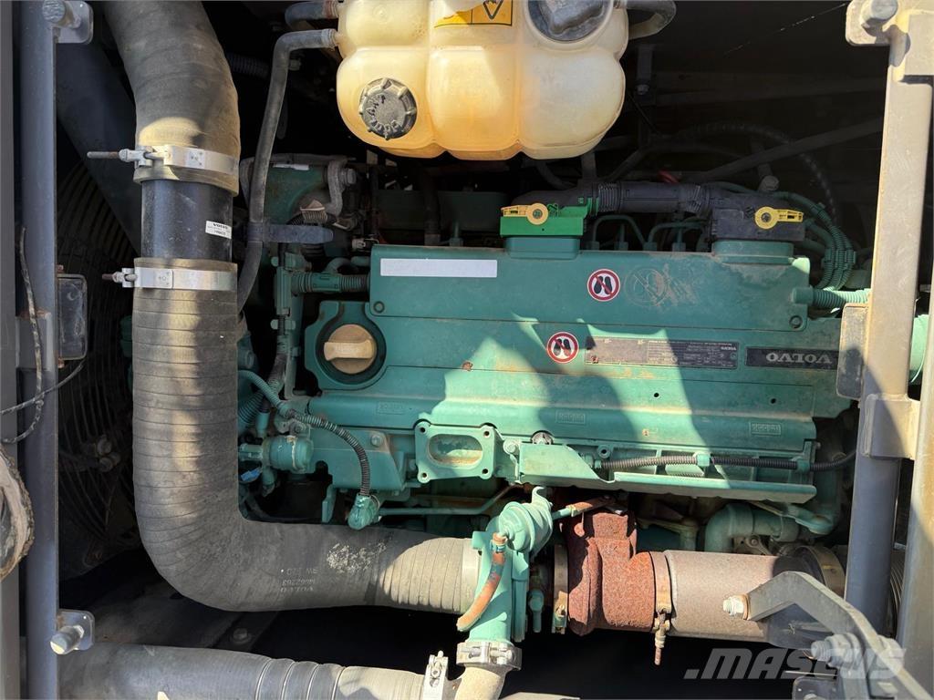 Volvo EC220EL Bageri gusjeničari