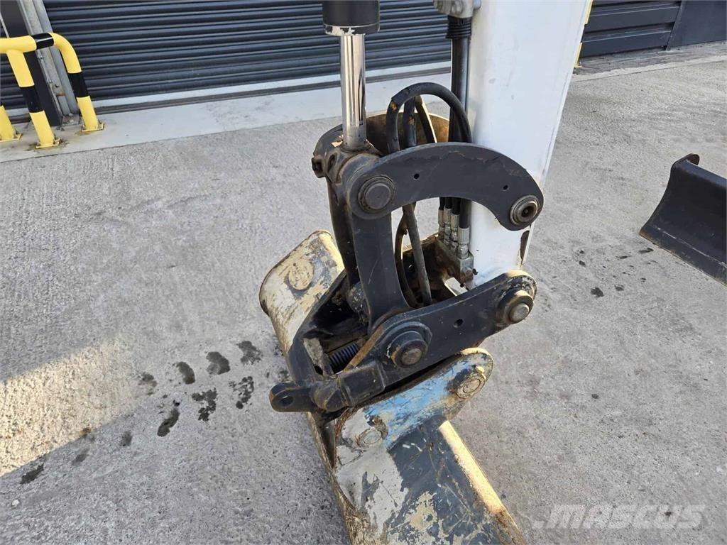 Bobcat E27 Mini bageri <7t