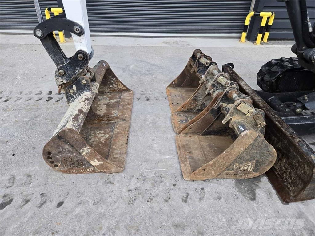 Bobcat E27 Mini bageri <7t