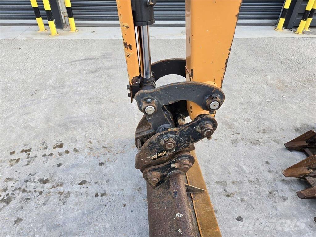 CASE CX19C Mini bageri <7t