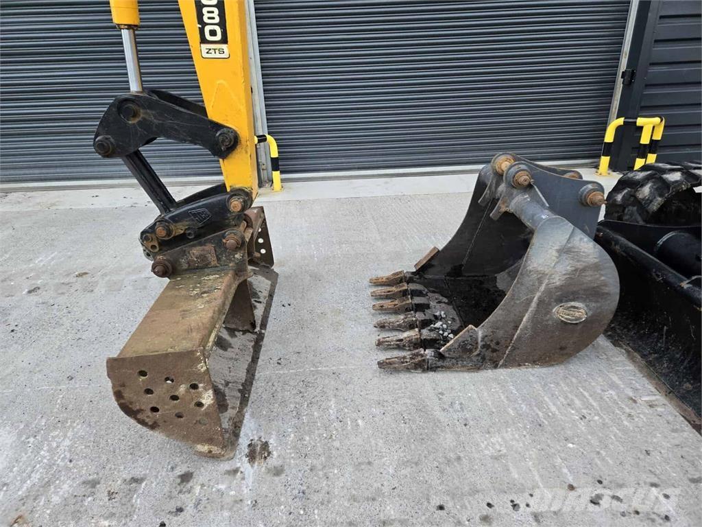 JCB 8080 Midi bageri 7t – 12t
