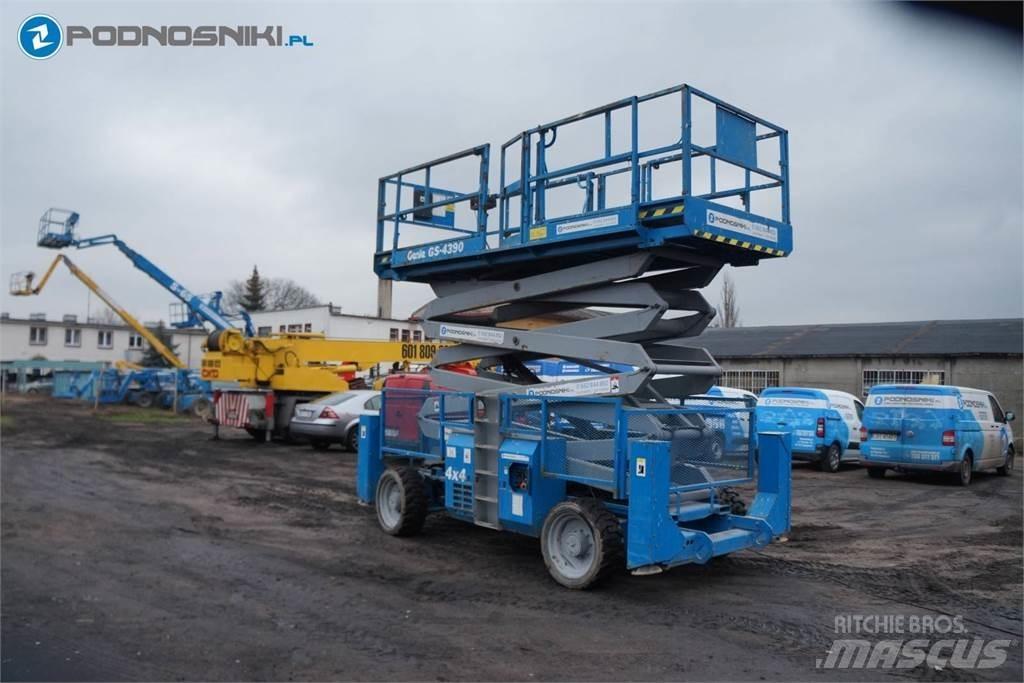 Genie 4390 Škaraste platforme