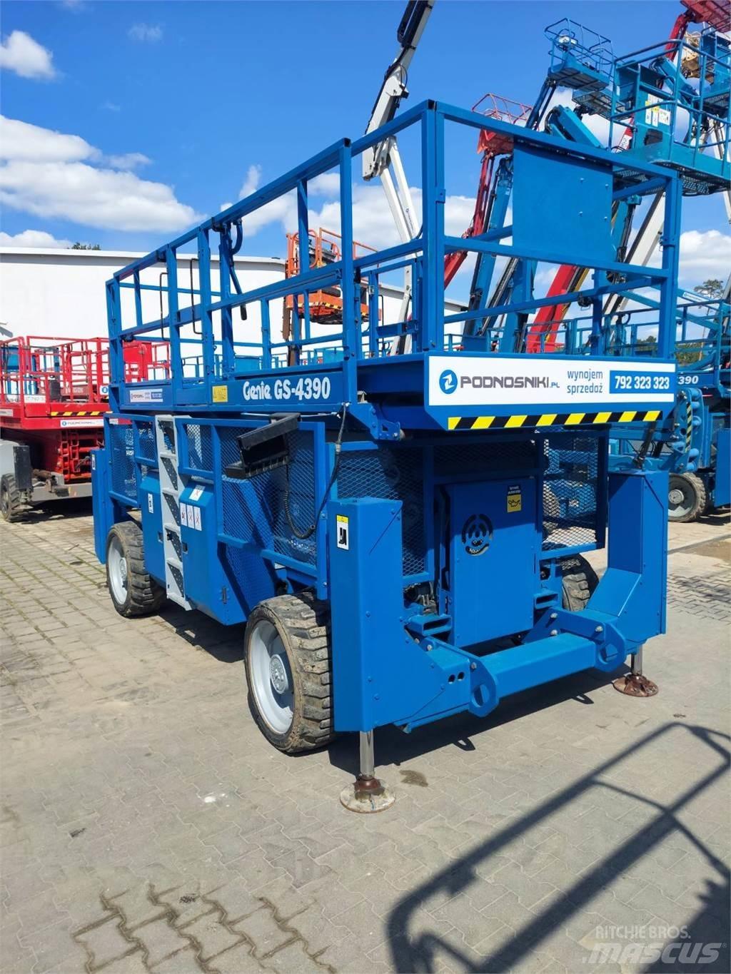 Genie GS-4390 RT Škaraste platforme