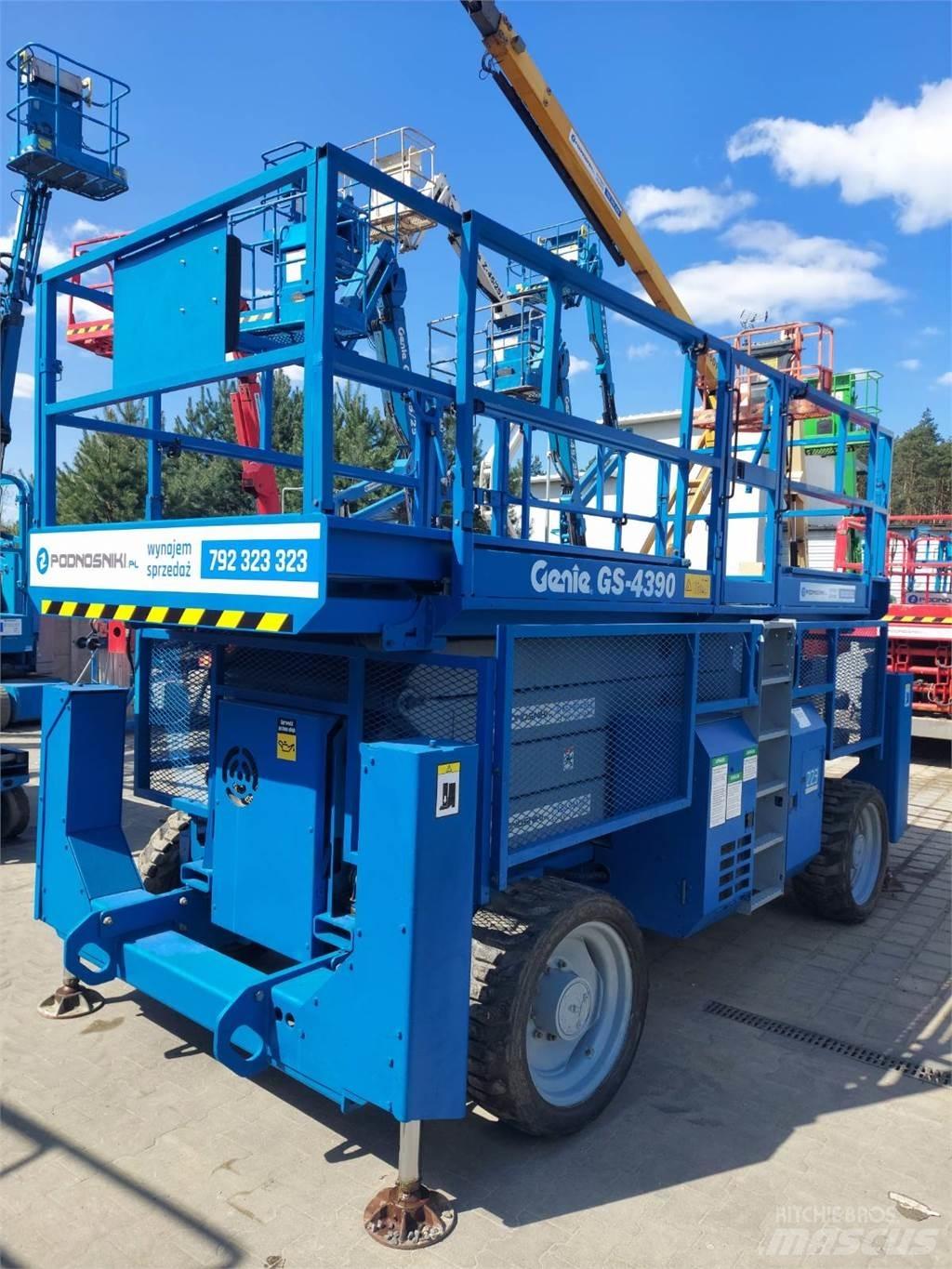 Genie GS-4390 RT Škaraste platforme
