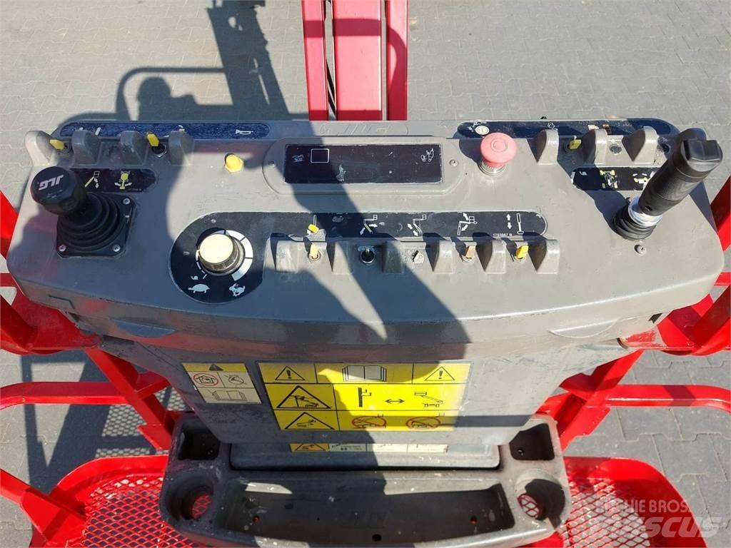 JLG M450AJ Zglobne podizne platforme