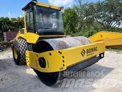 Bomag BW213DH-5 Građevinarstvo – ostalo