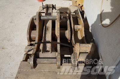 CAT 320C/DL Thumb Ostale komponente