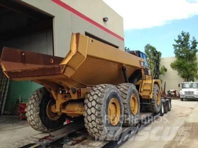 CAT 725 Zglobni demperi