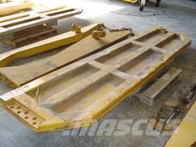CAT 740 Tailgate Ostale komponente