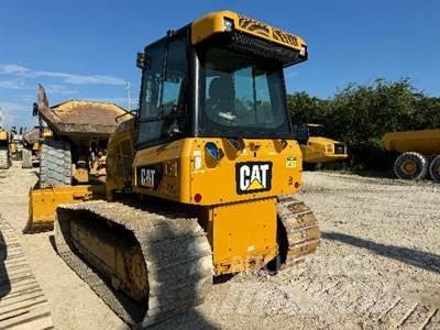 CAT D3K2 LGP Buldožeri gusjeničari