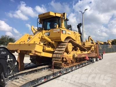 CAT D8T Buldožeri gusjeničari