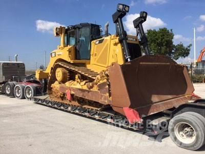 CAT D8T Buldožeri gusjeničari