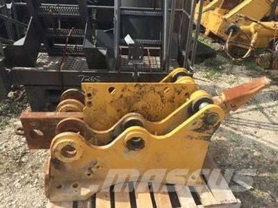 CAT D8T Ripper, S/S Ostale komponente