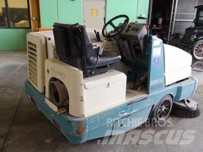 Tennant 6600LP Strojevi za metenje