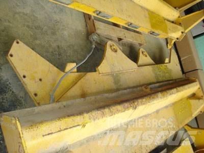 Volvo A40D Tailgate Ostale komponente