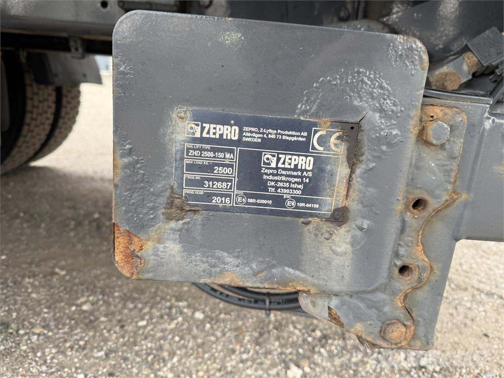 Scania G320 4x2 Kamioni sa ceradom