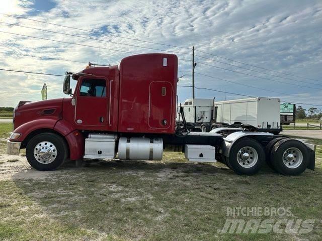 Peterbilt 384 Traktorske jedinice