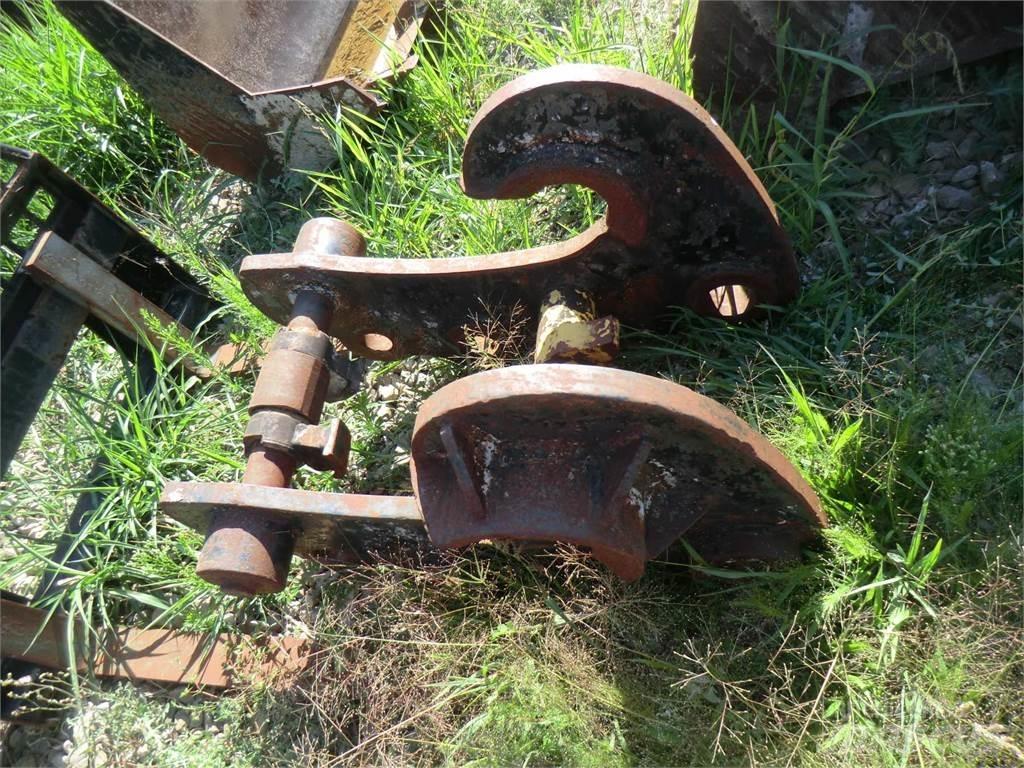 CAT 330 Ostalo