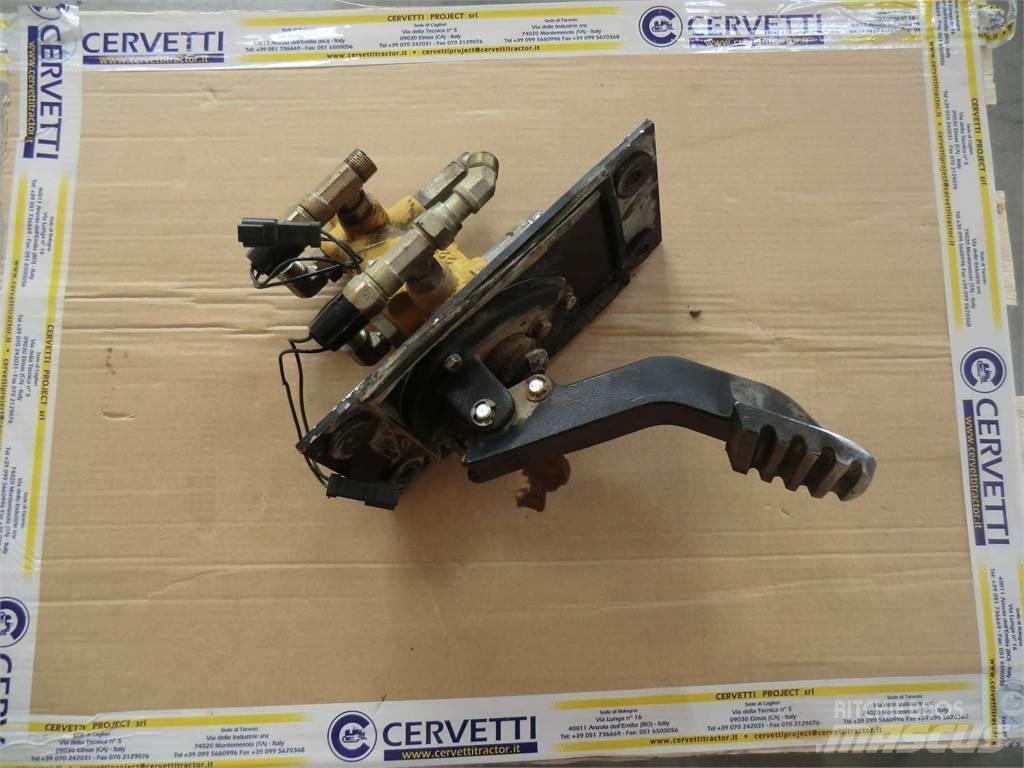 CAT 735 Ostalo