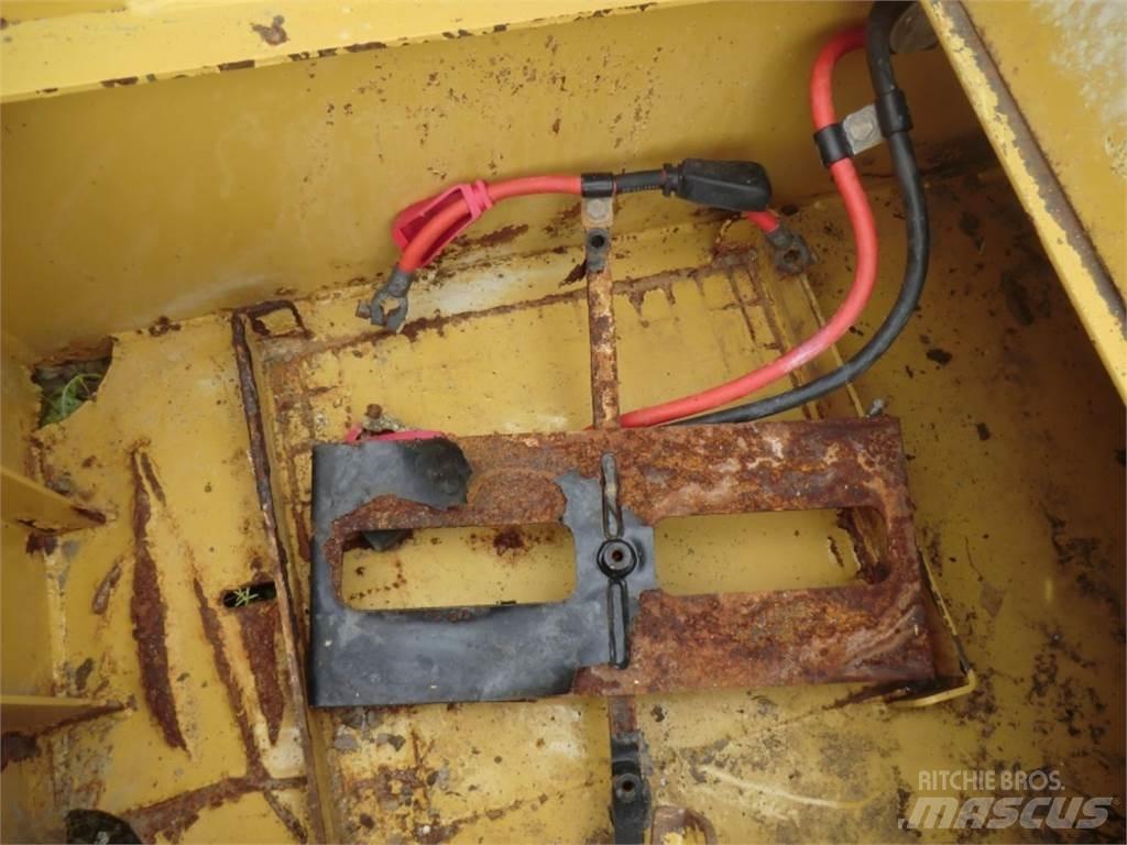 CAT 735 Šasije I ovjese