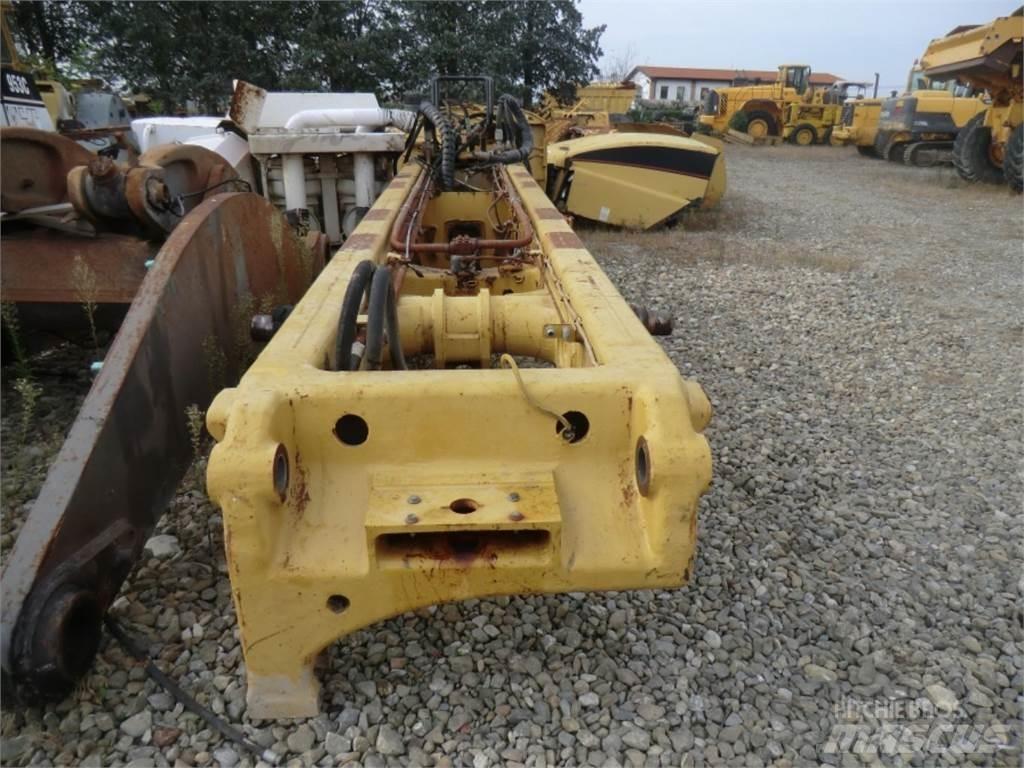 CAT 735 Šasije I ovjese