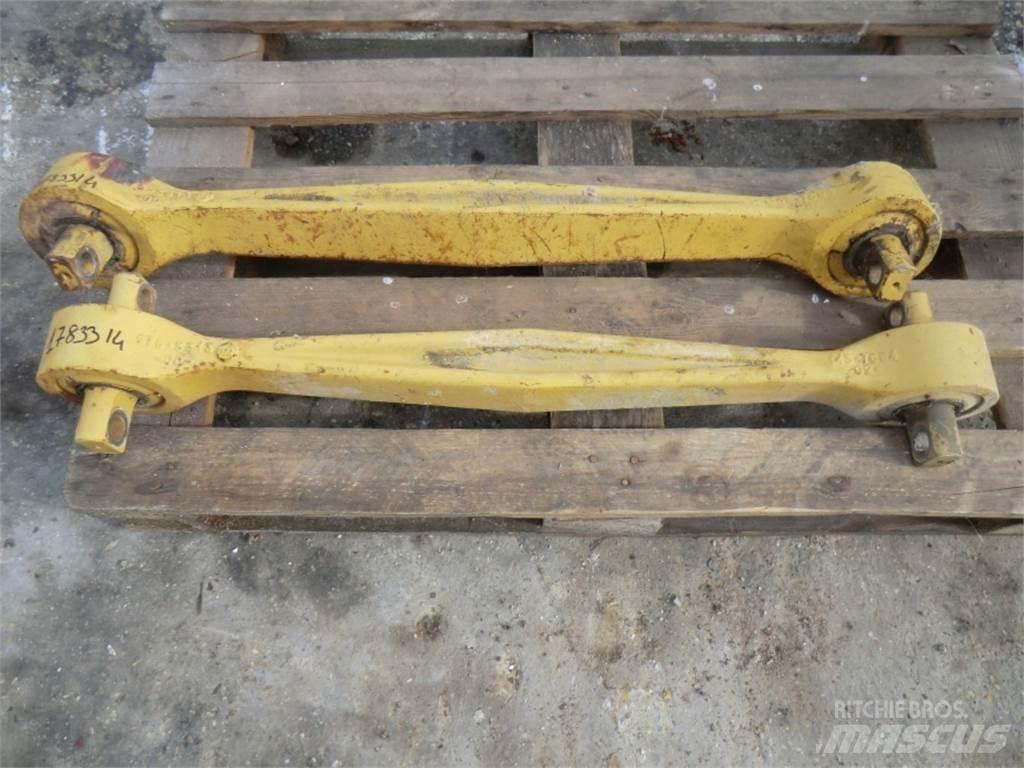 CAT 735 Gusjenice