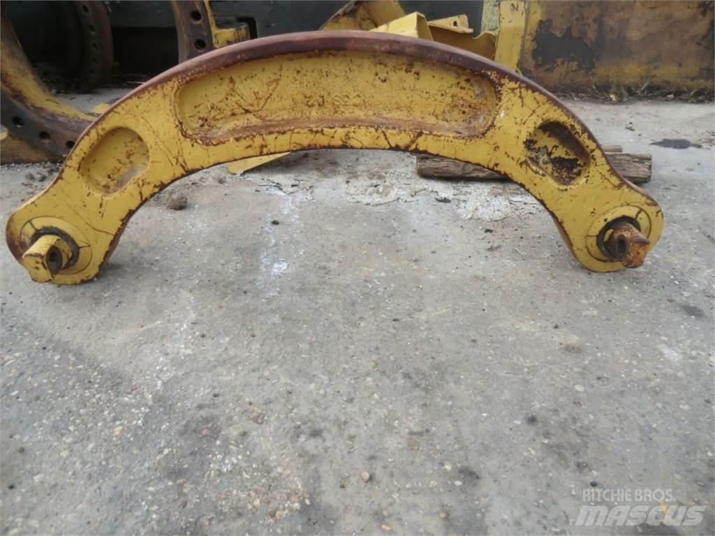 CAT 735 Gusjenice