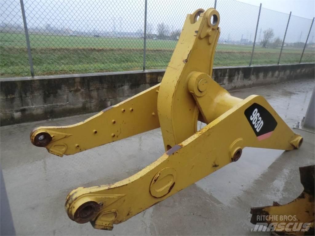 CAT 963D Šasije I ovjese