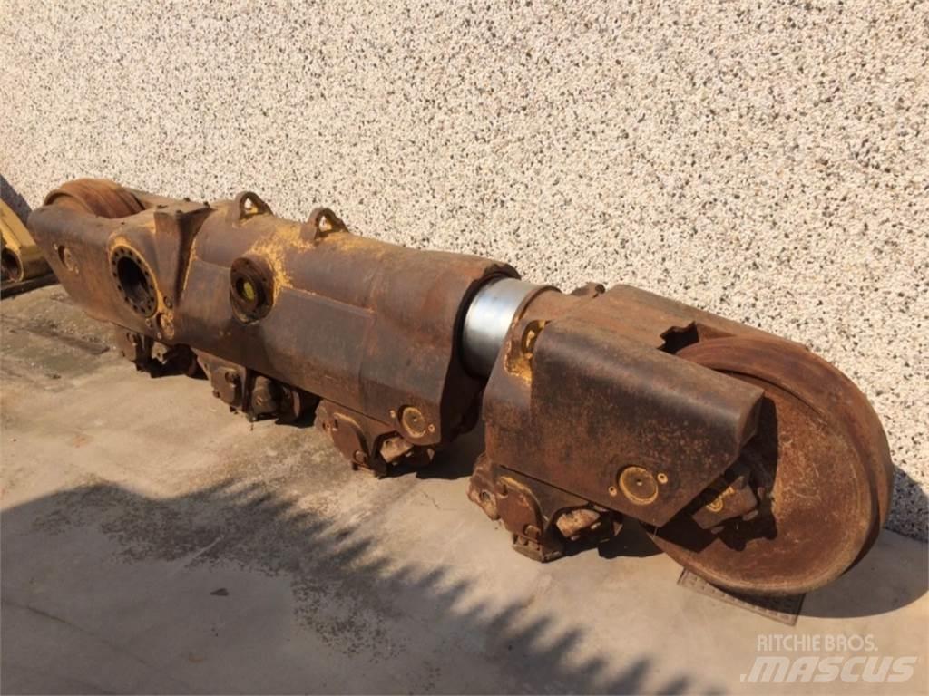 CAT  D8L Gusjenice