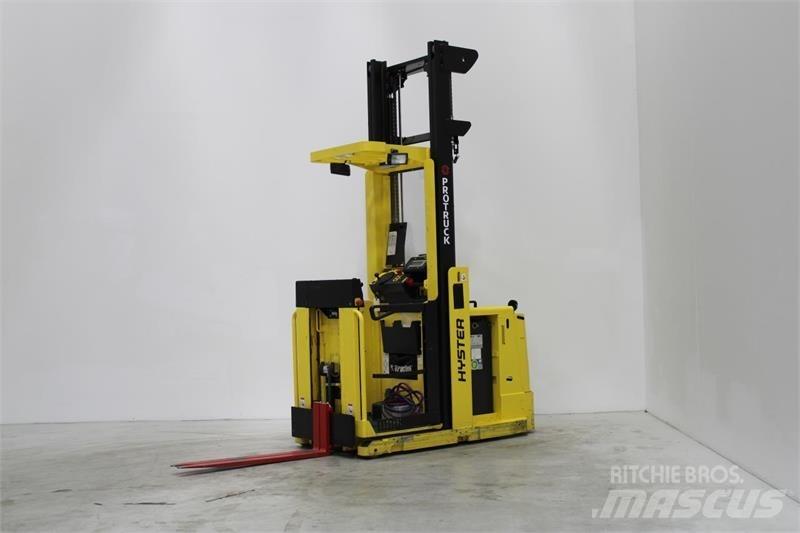 Hyster K1.0L Niskopodizni komisioni viličar