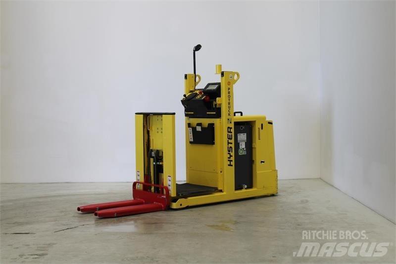 Hyster K1.0L Niskopodizni komisioni viličar