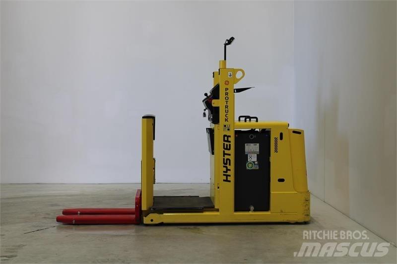 Hyster K1.0L Niskopodizni komisioni viličar