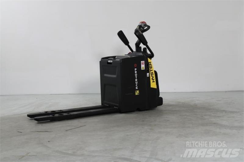 Hyster P2.0S Nisko podizni električni viličar sa platformu