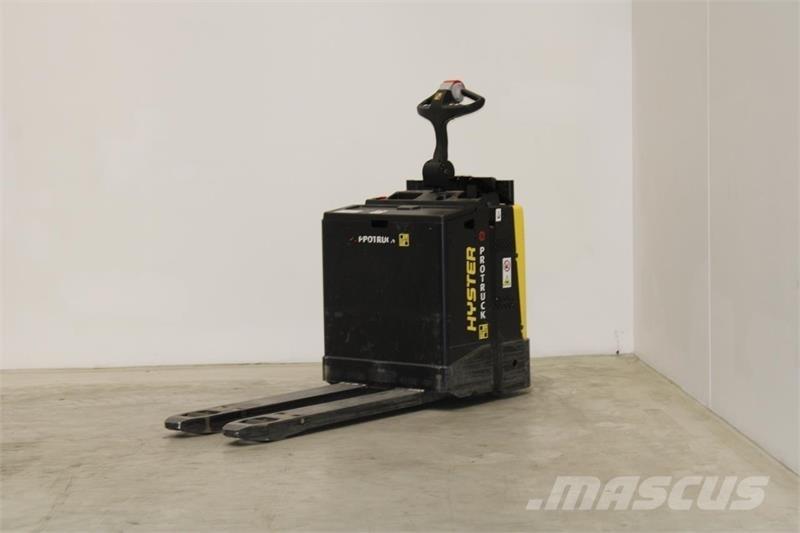 Hyster P2.0S Nisko podizni električni viličar sa platformu