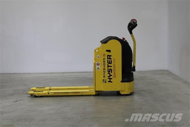 Hyster P3.0 Nisko podizni električni viličar