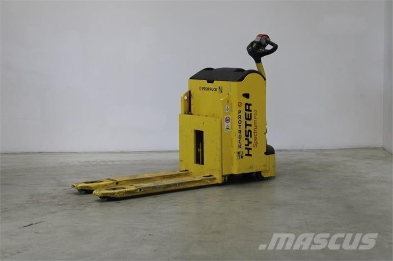 Hyster P3.0 Nisko podizni električni viličar