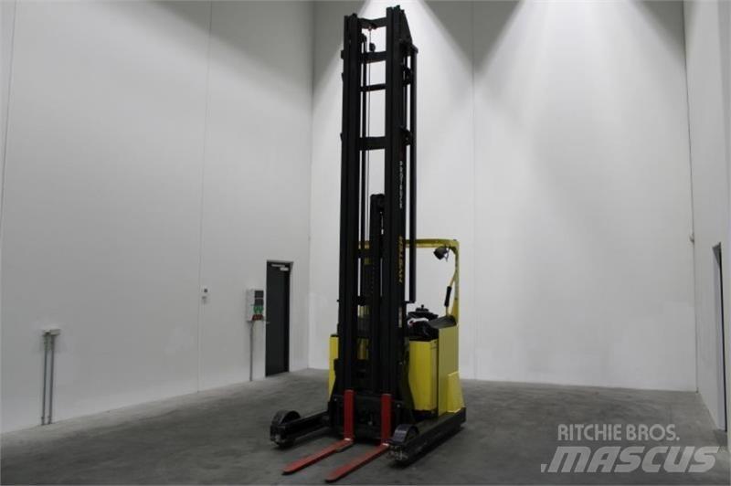 Hyster R2.0 Viličari sa pomičnim stupom