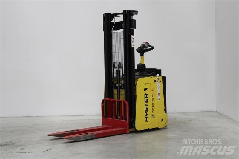 Hyster S1.5S Samopogonski ručni viličari