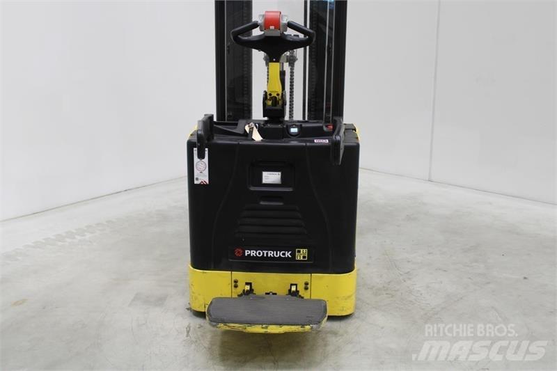 Hyster S1.5S Samopogonski ručni viličari