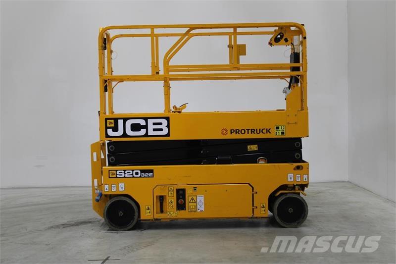 JCB S2032E Škaraste platforme